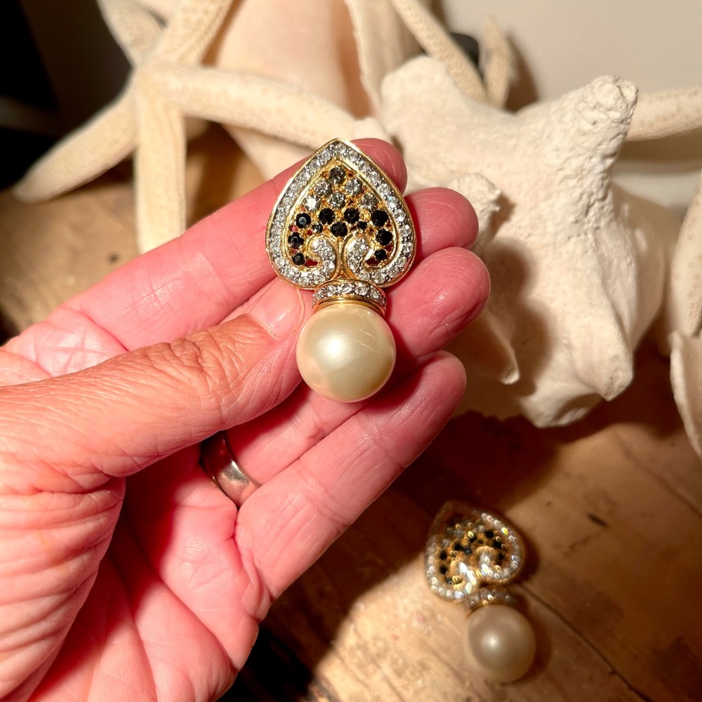 Pearl & Rhinestone earrings - Picture 4 of 8